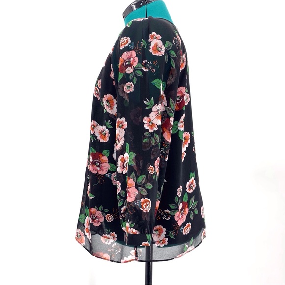 Cabi Garden Blouse # 3595, Black with Rose Print Layered 3/4 Sleeve Top, Medium - Picture 7 of 17